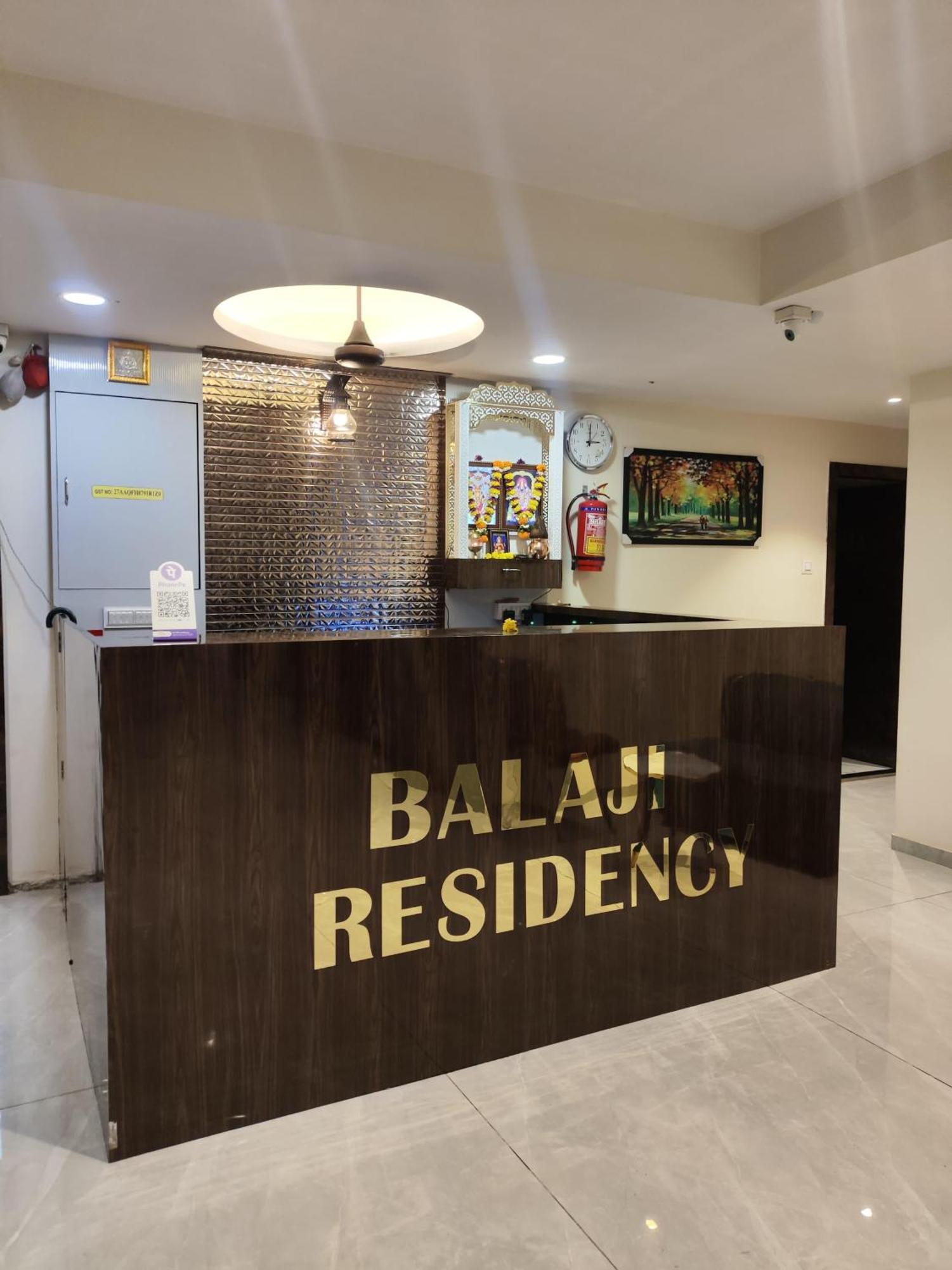 New Balaji Residency By Glitz Hotels Ulhāsnagar Extérieur photo